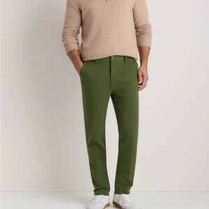 Quince Men’s Green Ultra-Stretch 24/7 Smart Chinos - Athletic Tapered 32x28